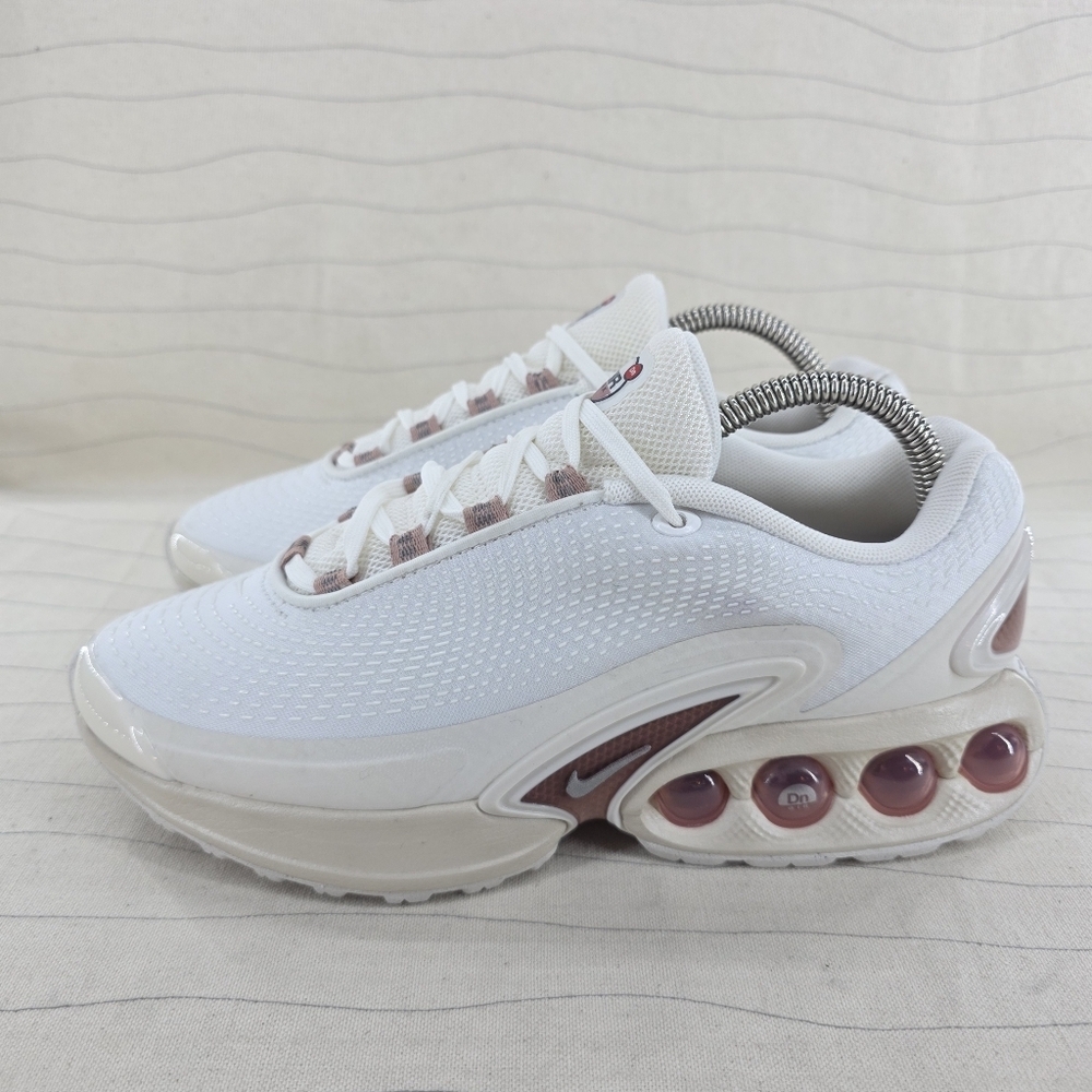 Nike Womens Air Max DN Tech Summit White Particle Pink Shoes IH0284-100 Size 7.5 - Picture 2 of 15